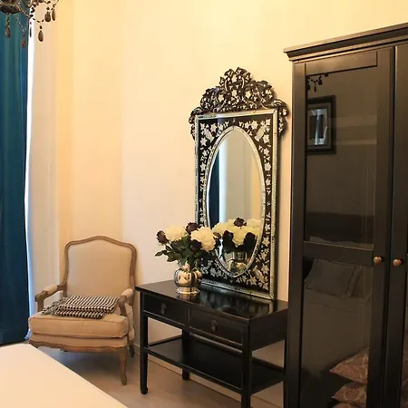 Downtown Гостевой дом 4*