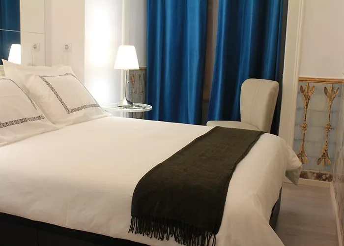 Pensión Downtown 4*