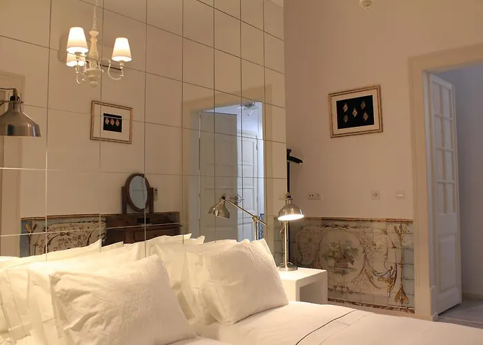 Downtown Pensión 4*